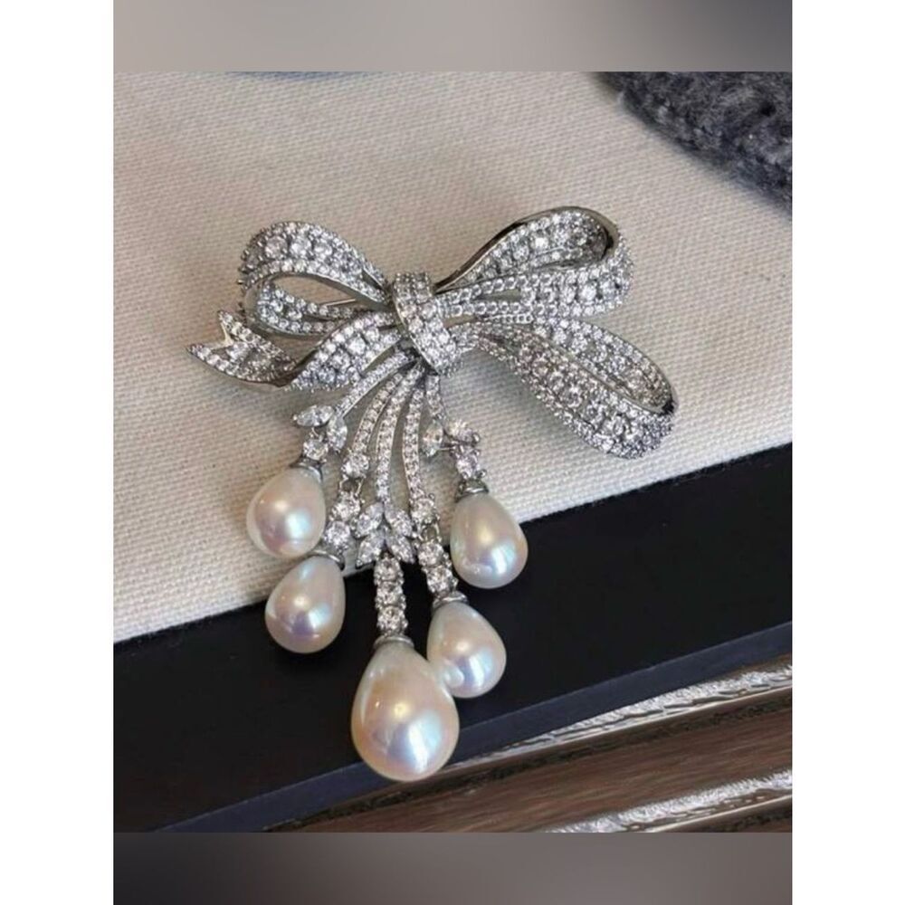 Silver Ribbon Brooch M769 - Picture 2 of 4